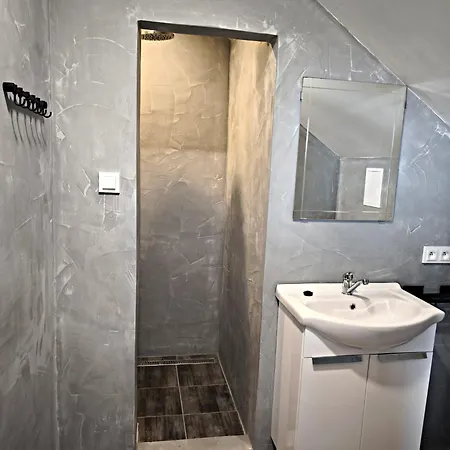 Na Vyhlidce 3*